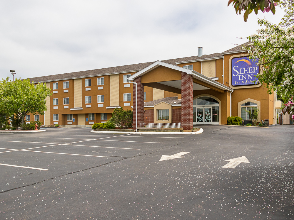 sleep-inn-and-suites-hotel-in-niantic-ct